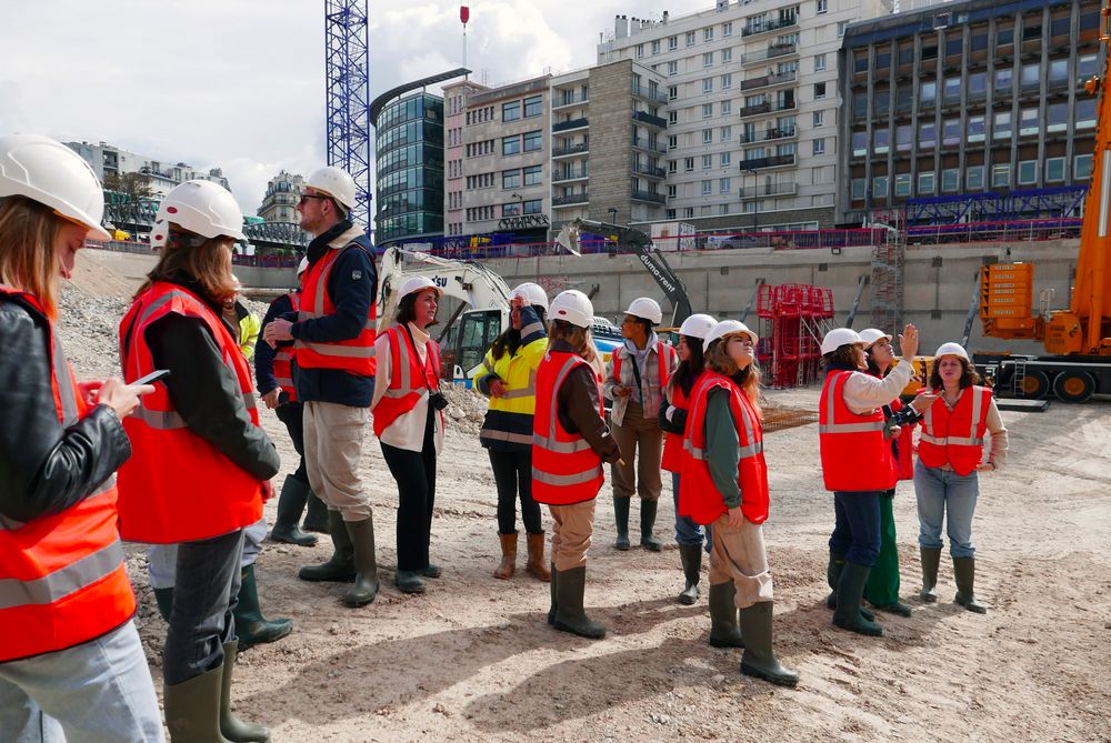 Visite du chantier de l’extension de l’hôpital Lariboisière, Paris, de BRUNET SAUNIER et Bernard DESMOULINS architectes, avec Morgane TANQUEREL, AP-HP